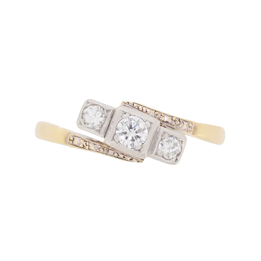 Late Deco Diamond Three Stone Twist Ring, c.1940s