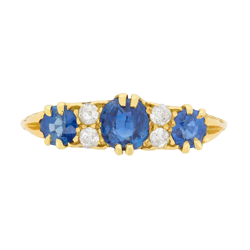 Late Victorian Sapphire and Diamond Ring, c.1900s