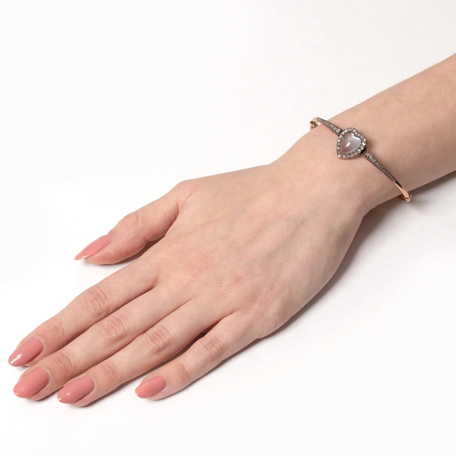 B139 HAND