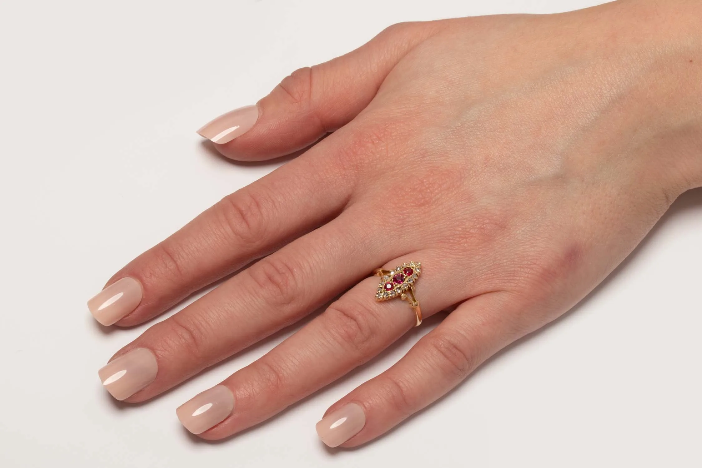 S2946-HAND-