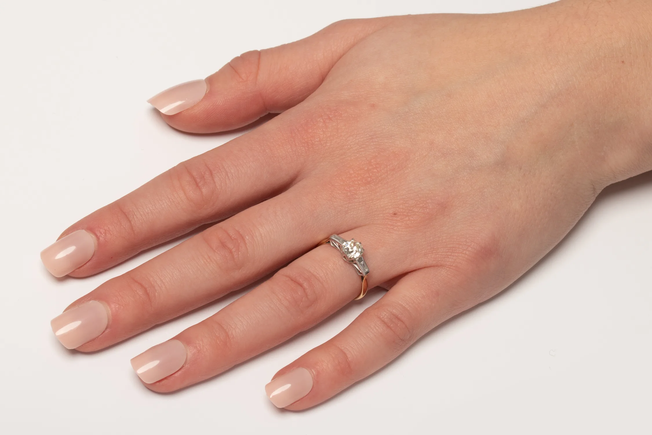 S3269-HAND