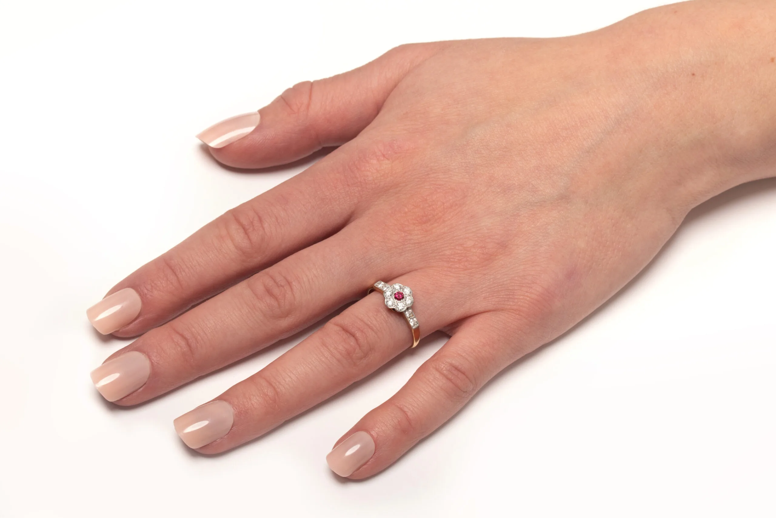 S3203-HAND-1-scaled