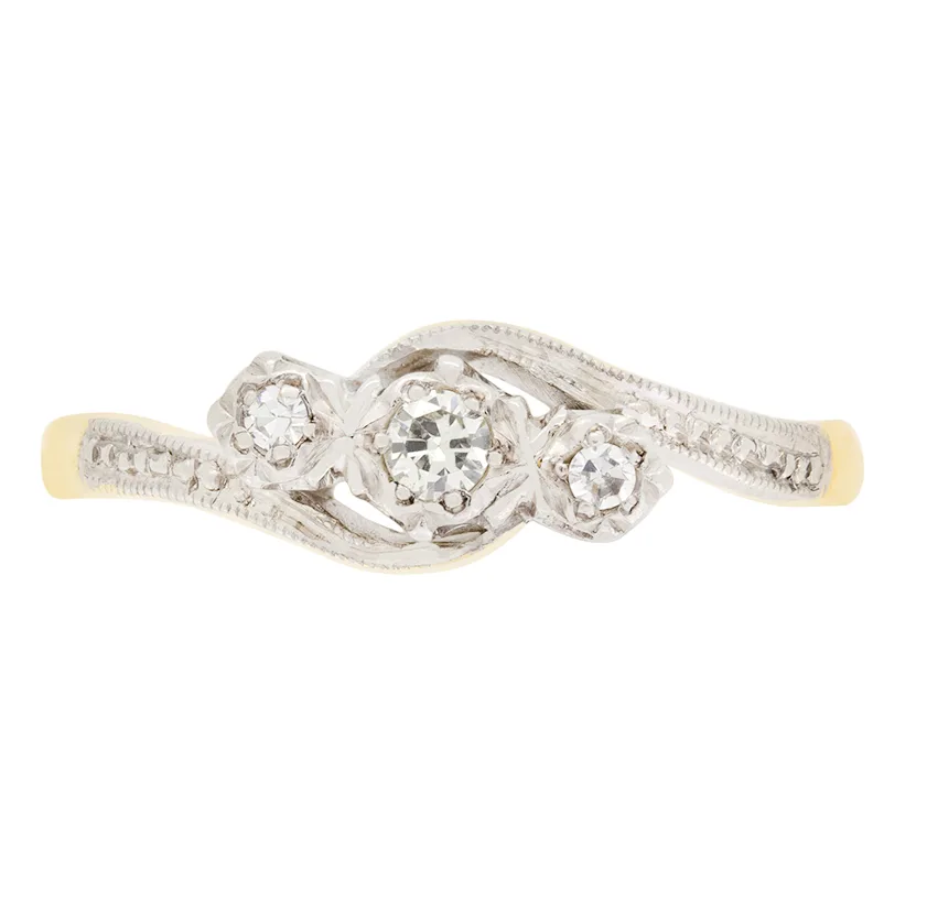 Art Deco 0.09ct Diamond Three Stone Twist Ring, c.1930s