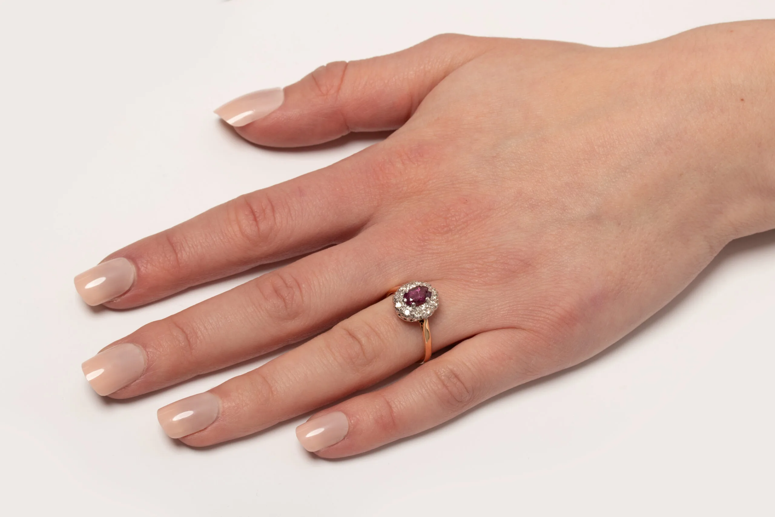 S3073-HAND-scaled