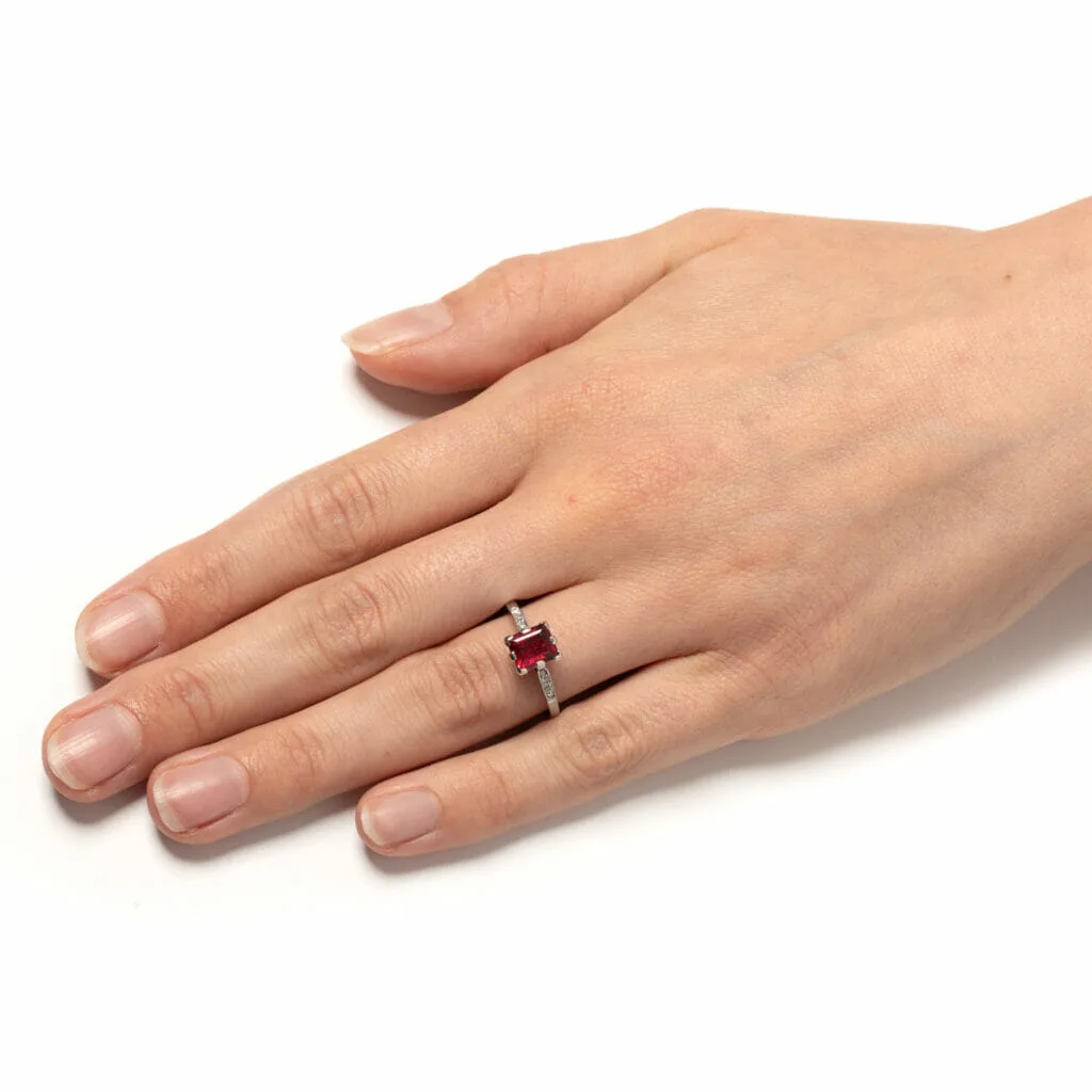 S3724 HAND