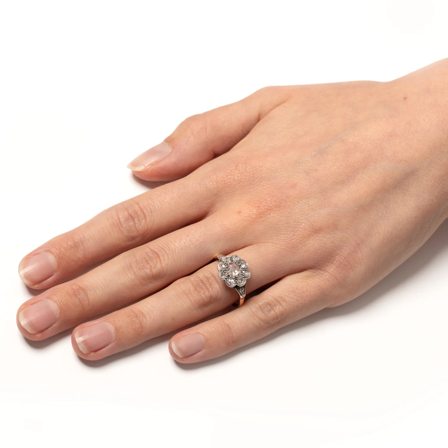S3747 HAND