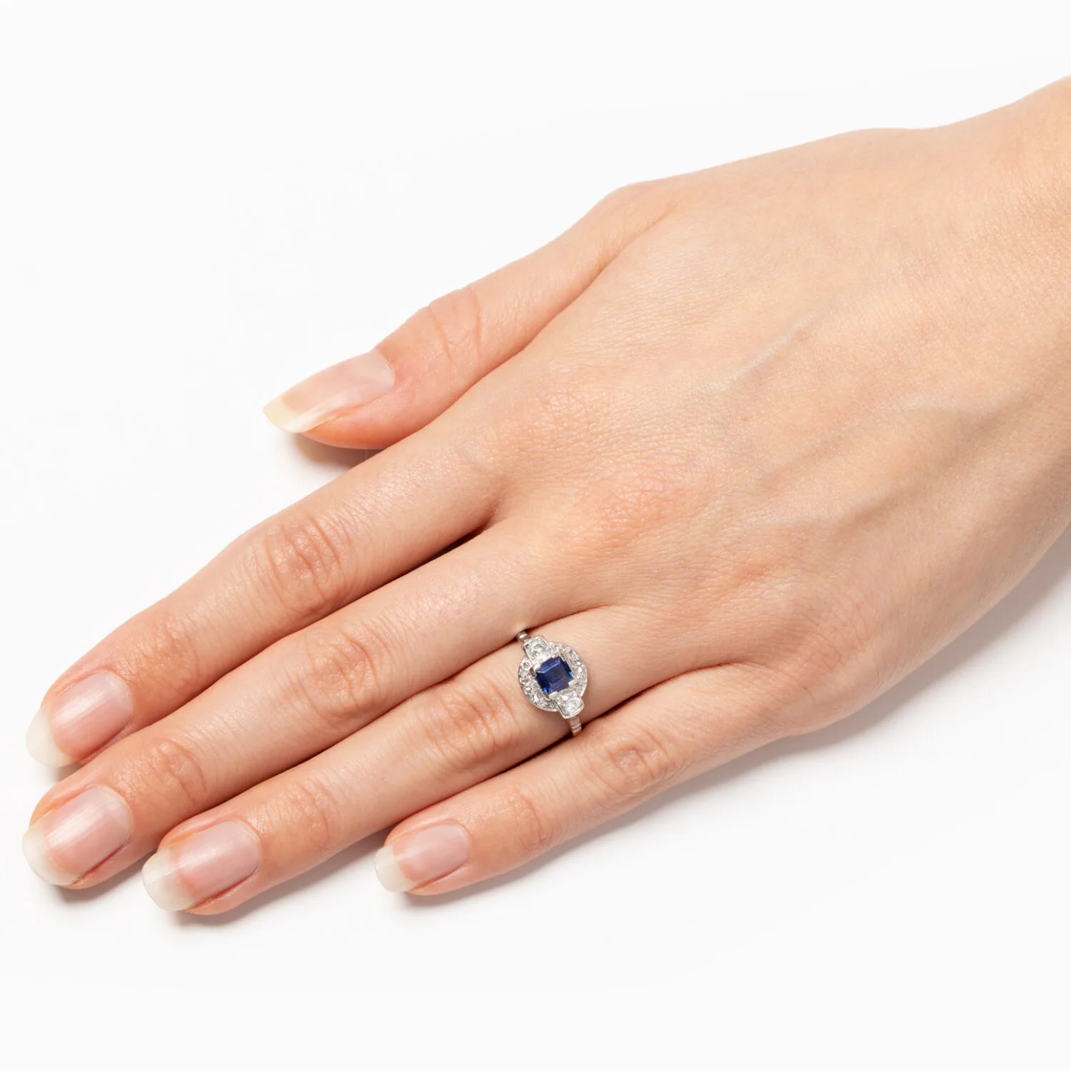 S3958 HAND