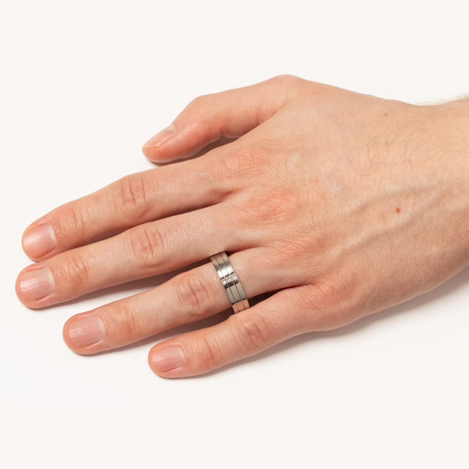 S3938 HAND