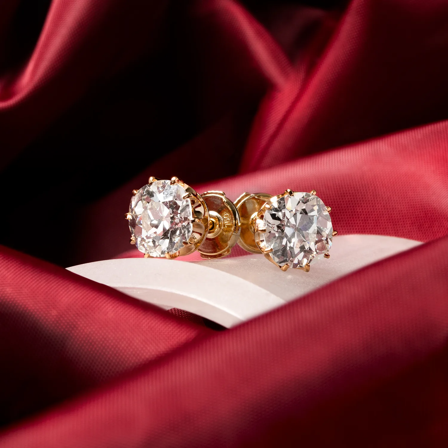 Valentines- E292 earrings