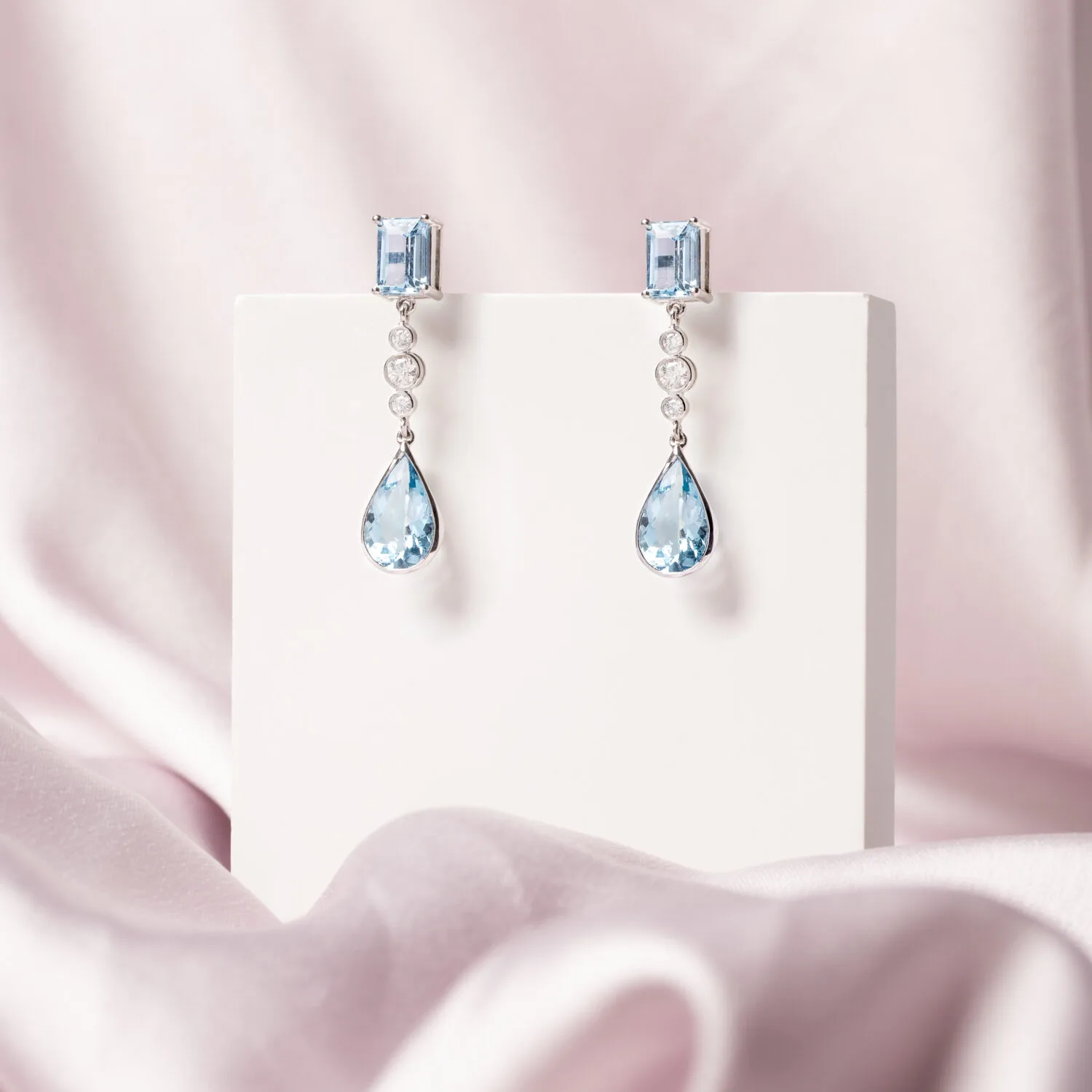 Aqua-earrings-E300