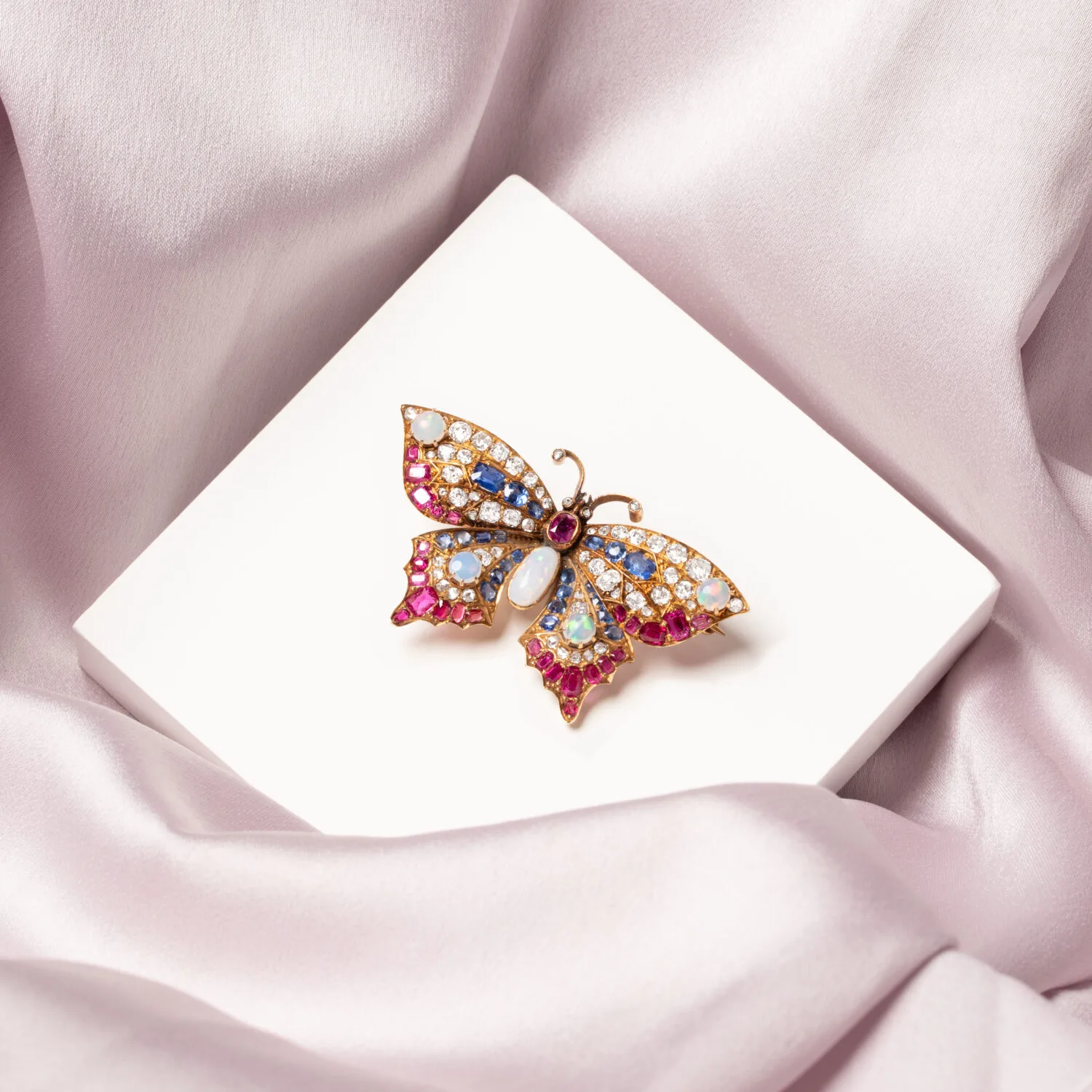 butterfly-brooch-B394
