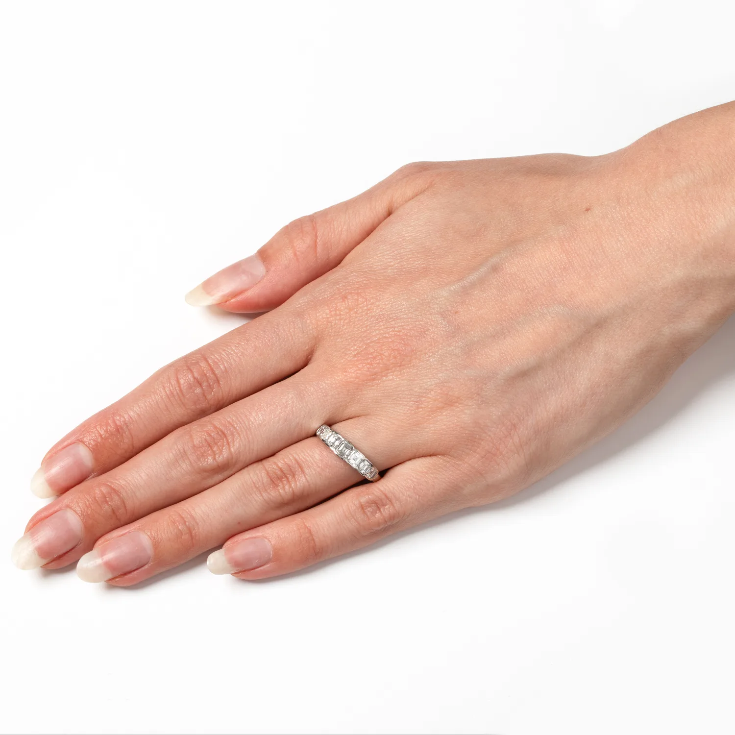 S3653 HAND