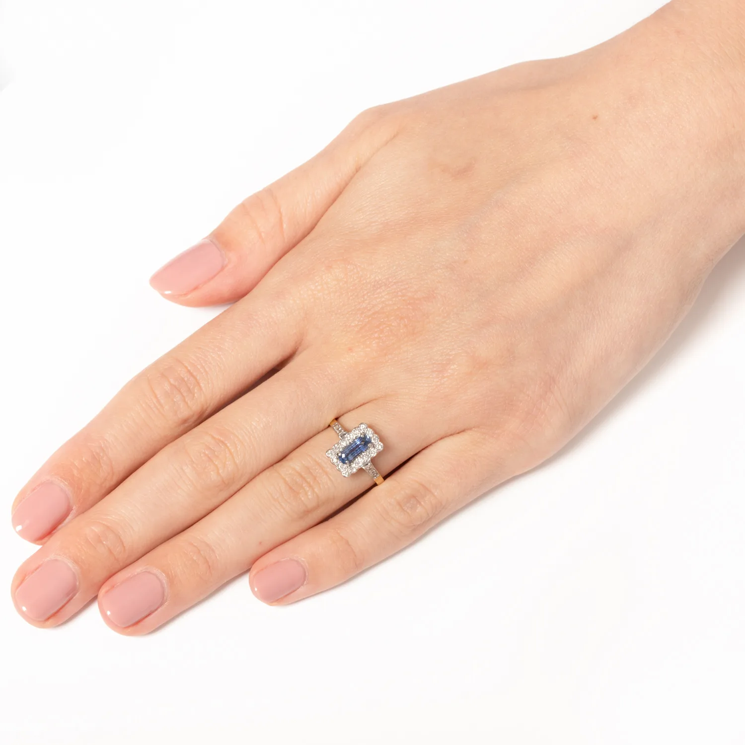 S4416 HAND