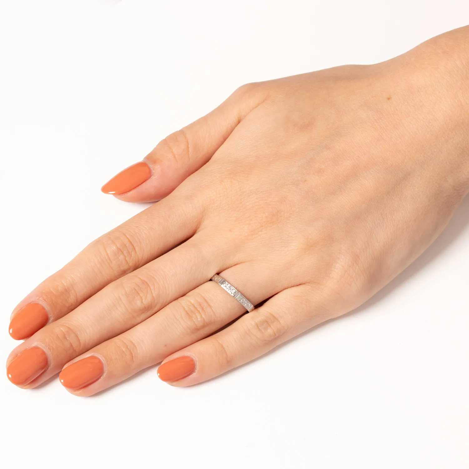 S4493 HAND
