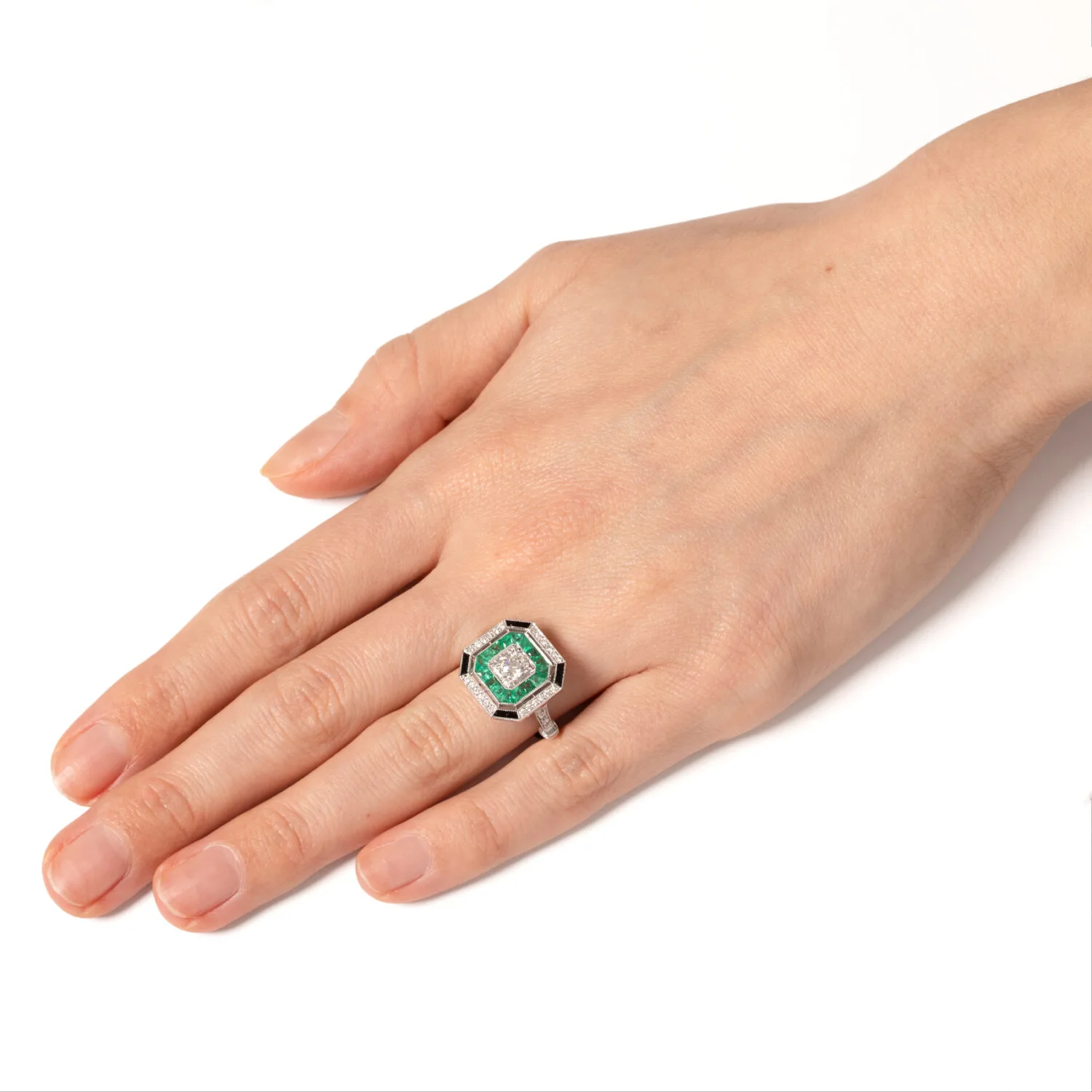 S4583 HAND