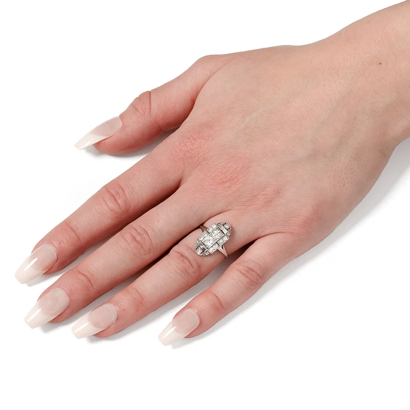 S4902 HAND
