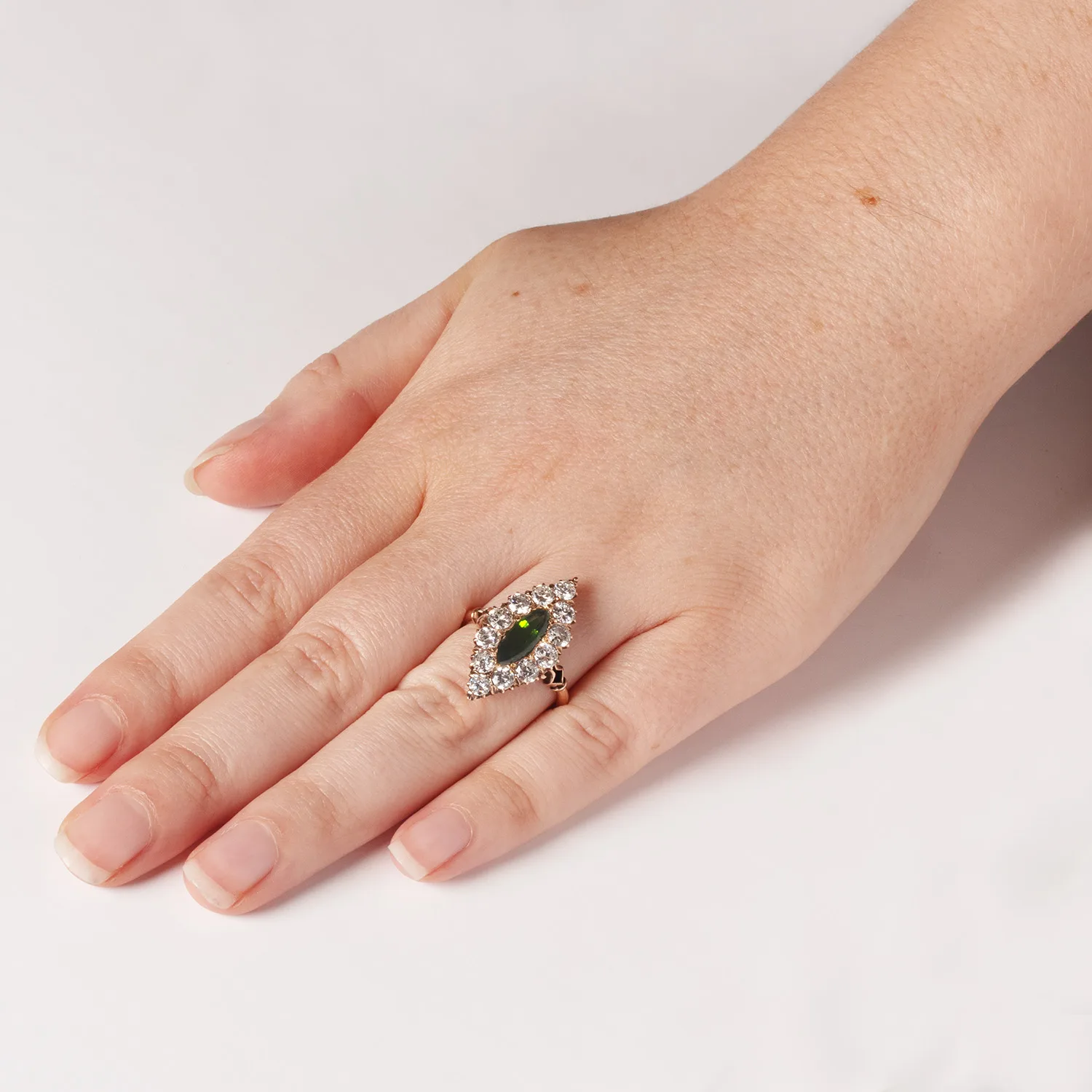 S4940 HAND