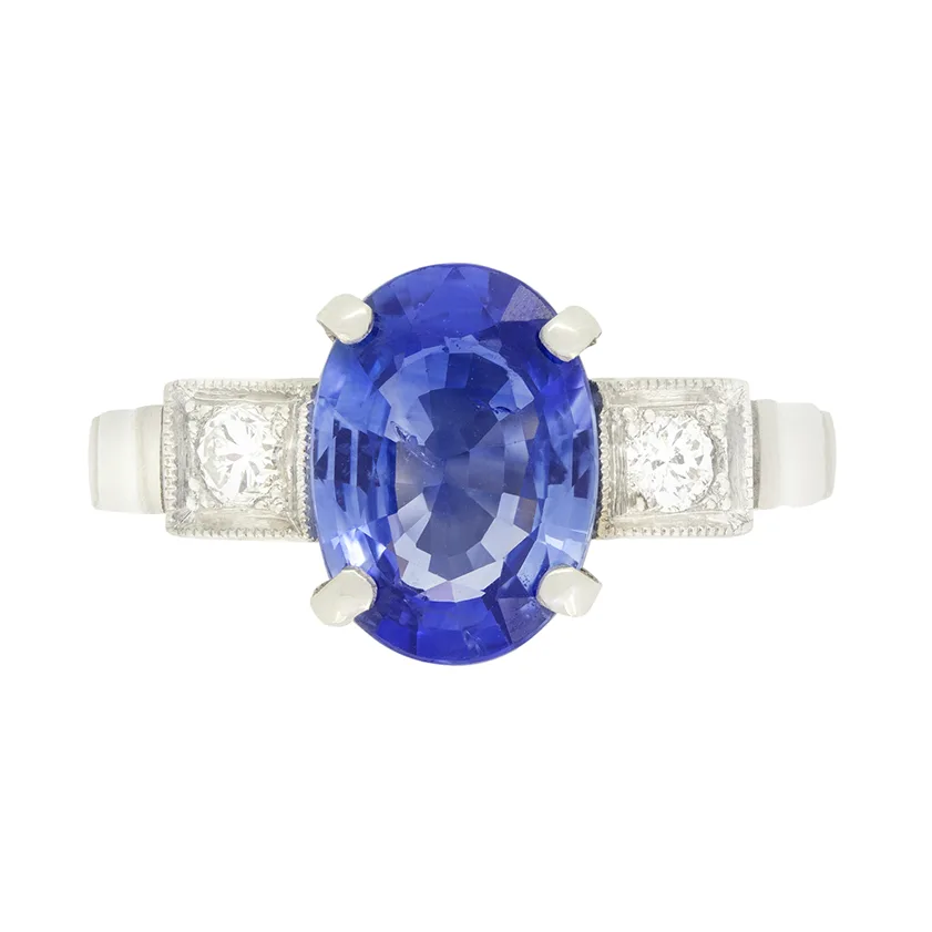 Art Deco 2.00ct Sapphire and Diamond Three Stone Ring, c.1920s