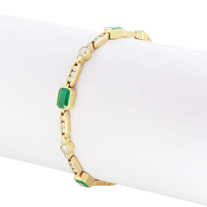 Vintage 4.80ct Emerald and Diamond Boodles Bracelet, hallmarked 1993