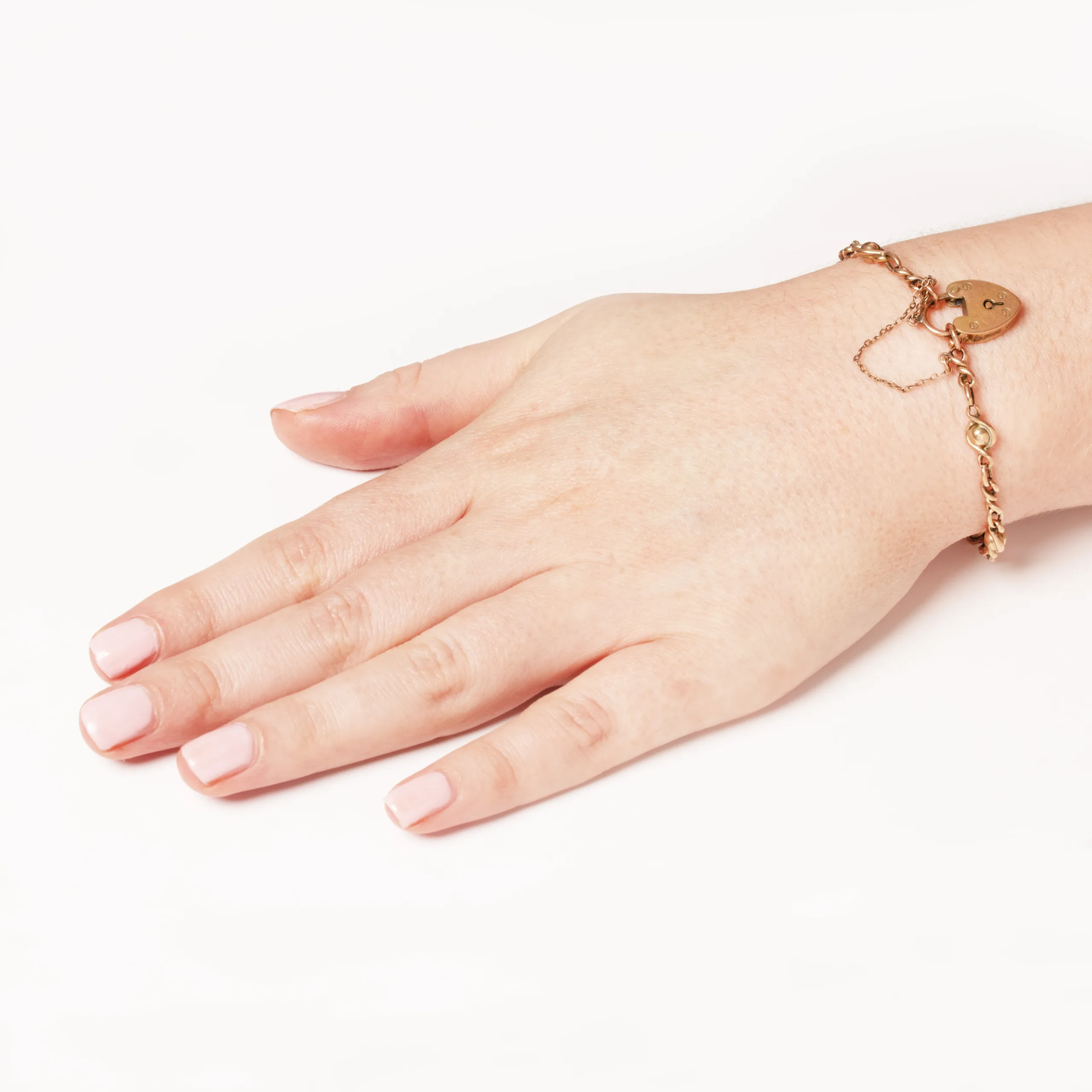 B543 WRIST
