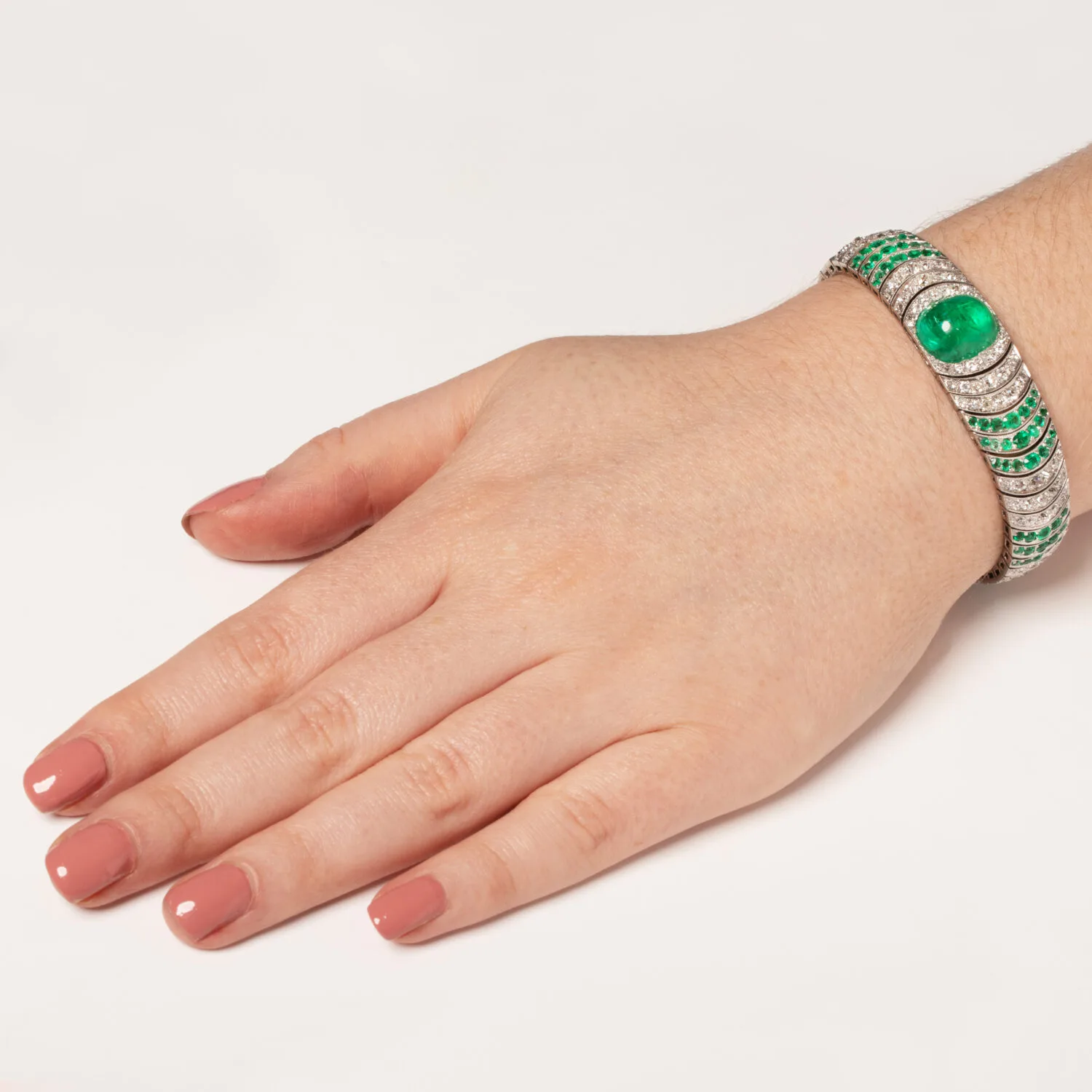 B548 HAND