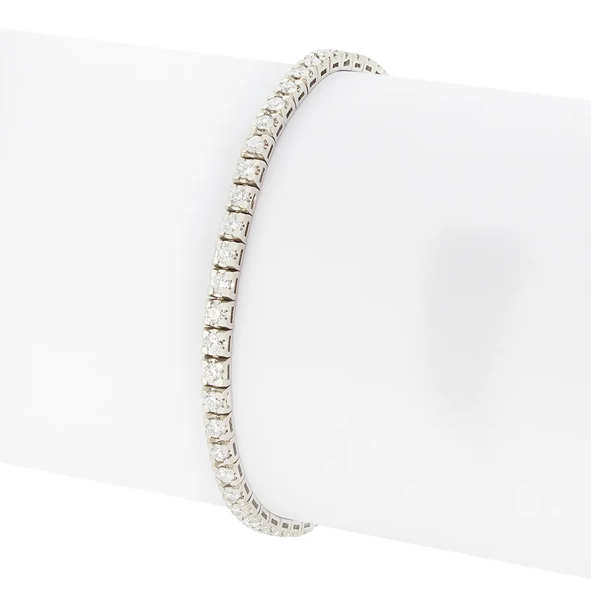 Contemporary 2.65ct Diamond Tennis Bracelet