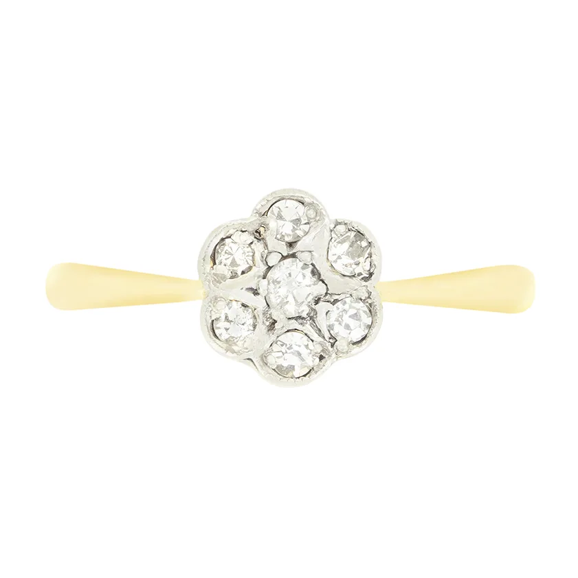 Edwardian 0.28ct Diamond Daisy Cluster Ring, c.1910s