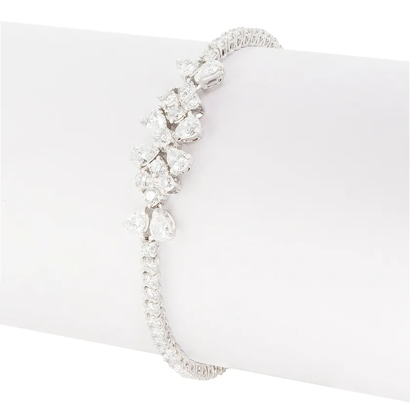 Contemporary 5.50ct Diamond Salvini Bracelet