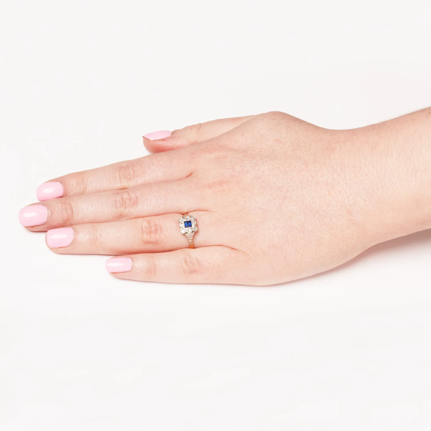 S5669 HAND