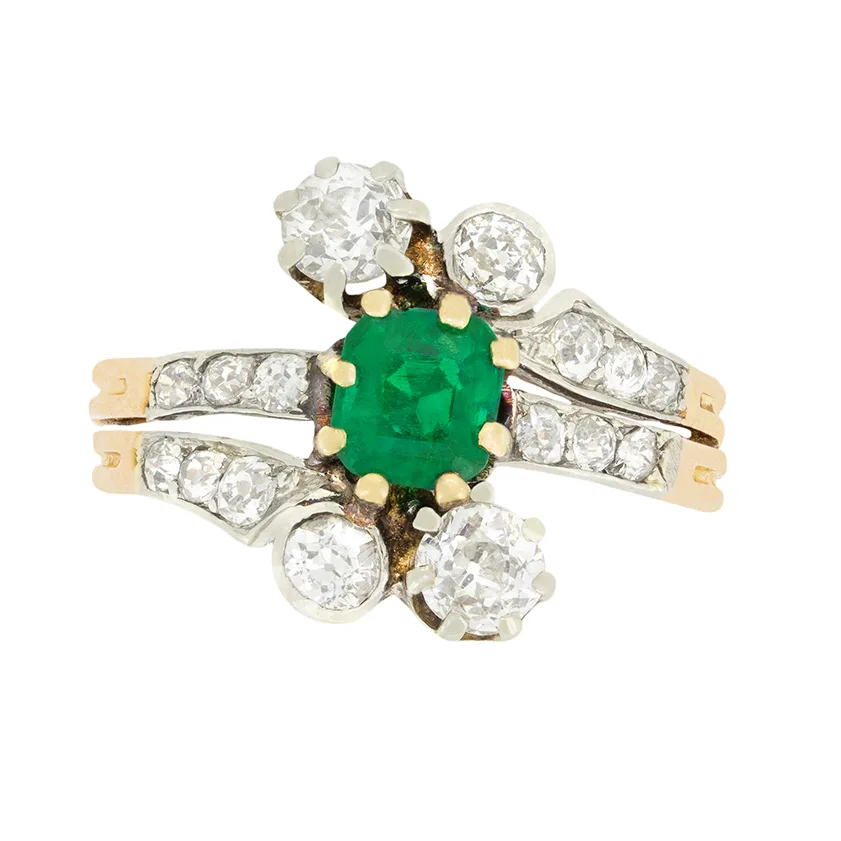 Edwardian 0.70ct Emerald and Diamond Cluster Ring, c.1910s