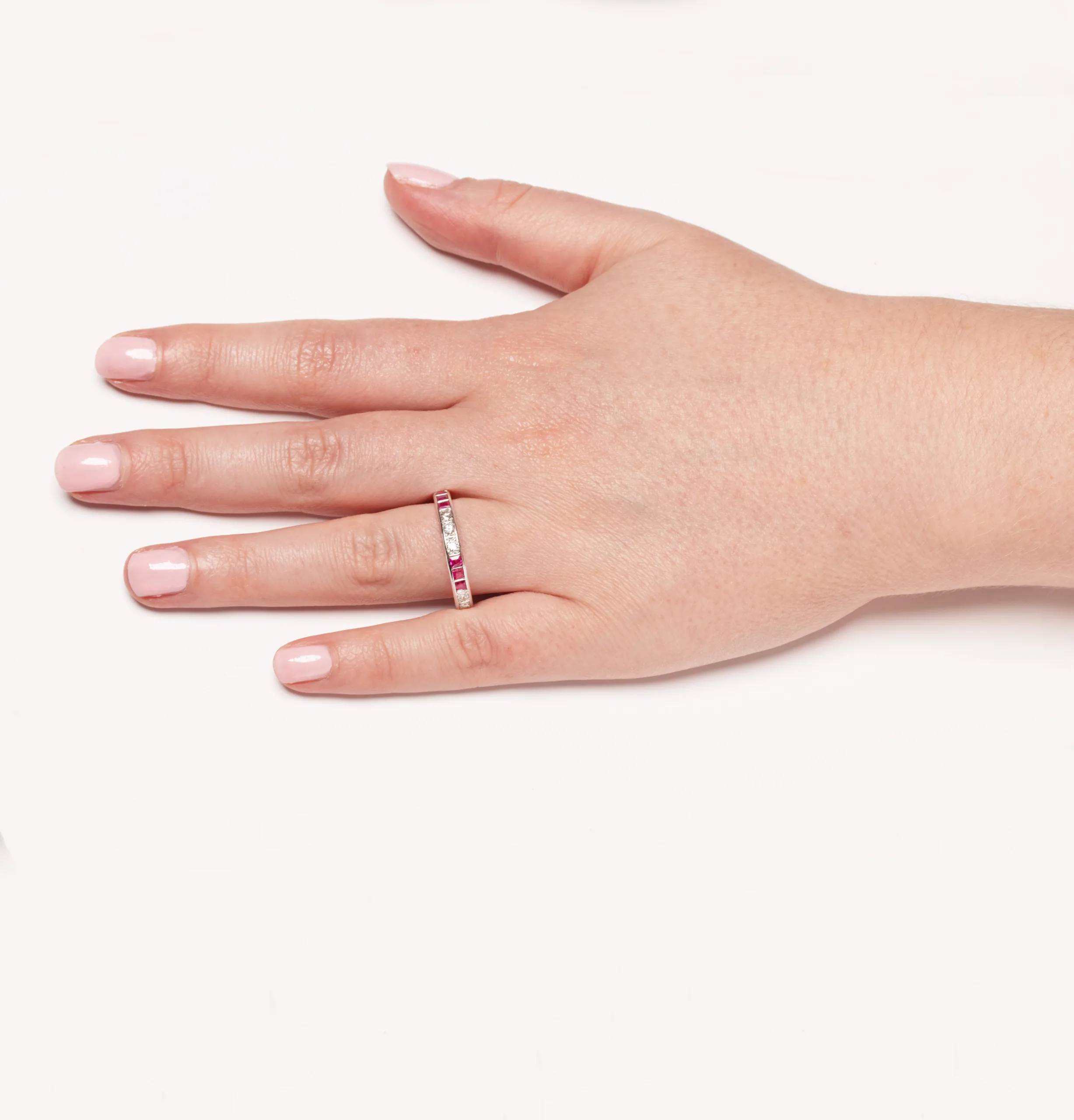 S5746 HAND