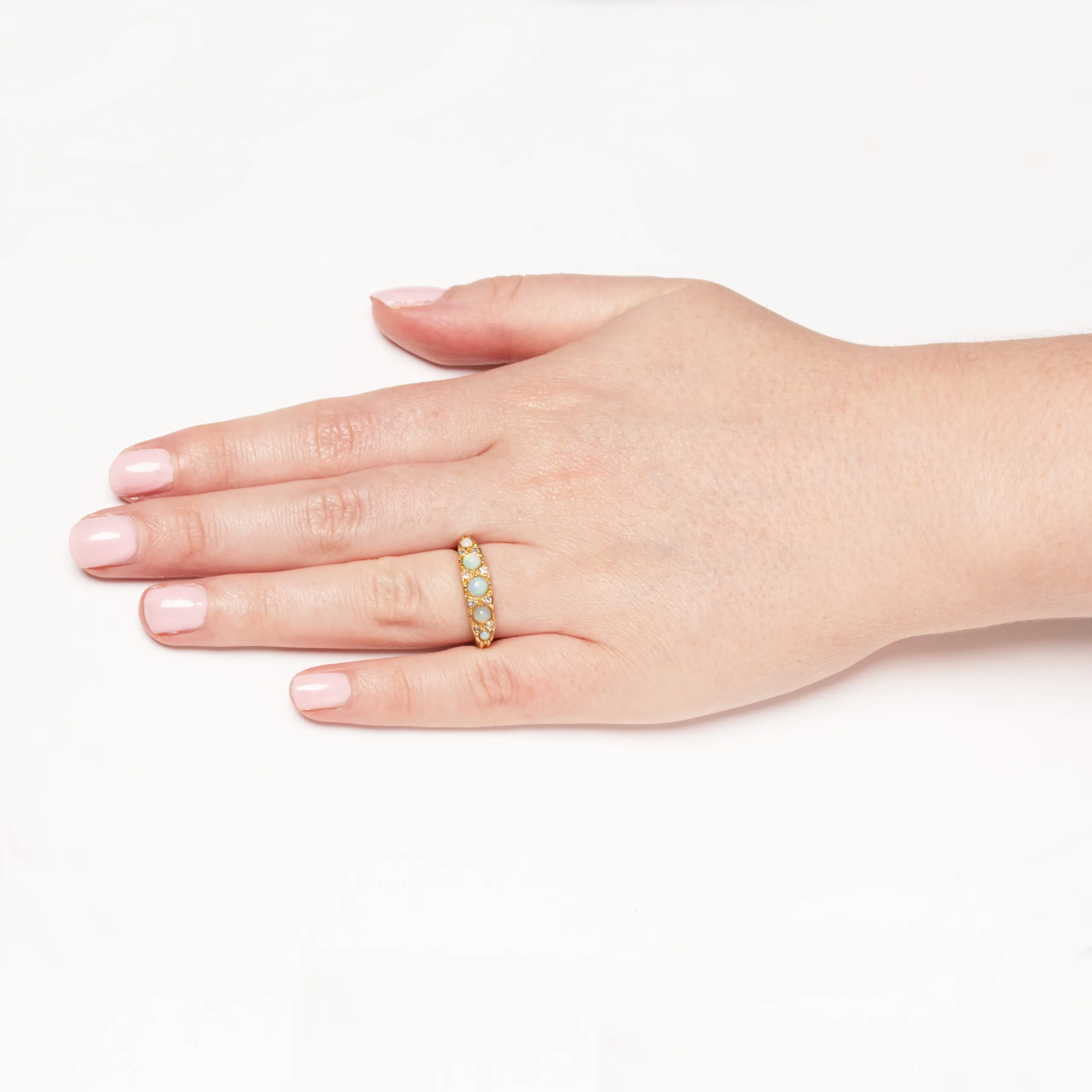 S5748 HAND