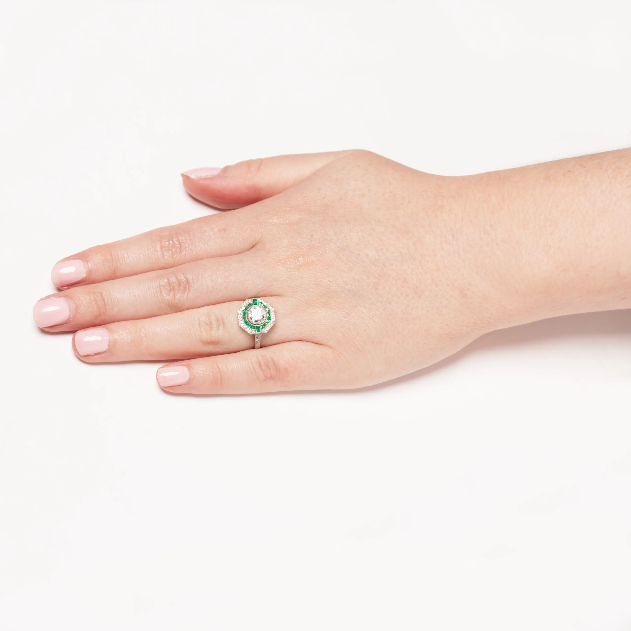 S5772 HAND