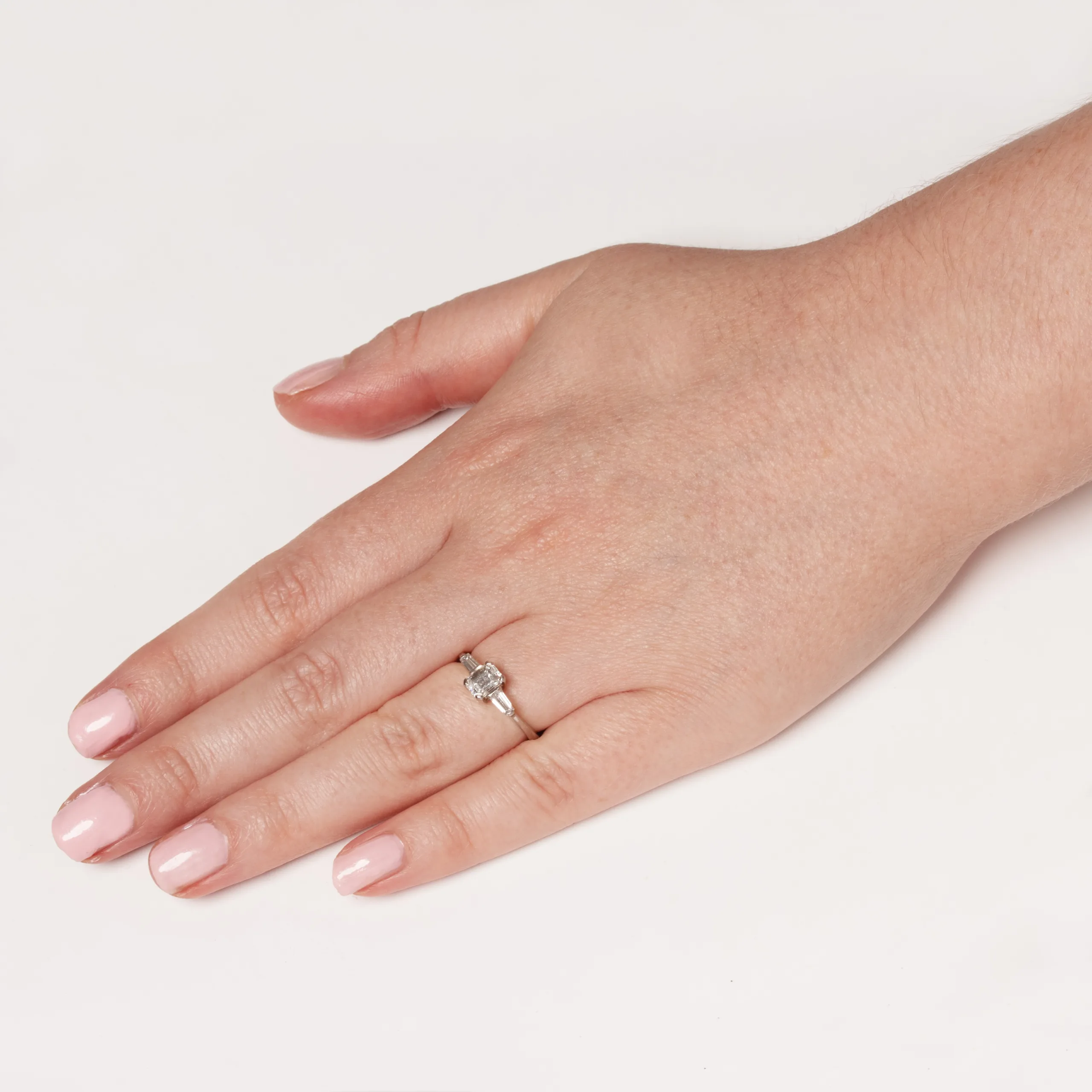 S5792 HAND