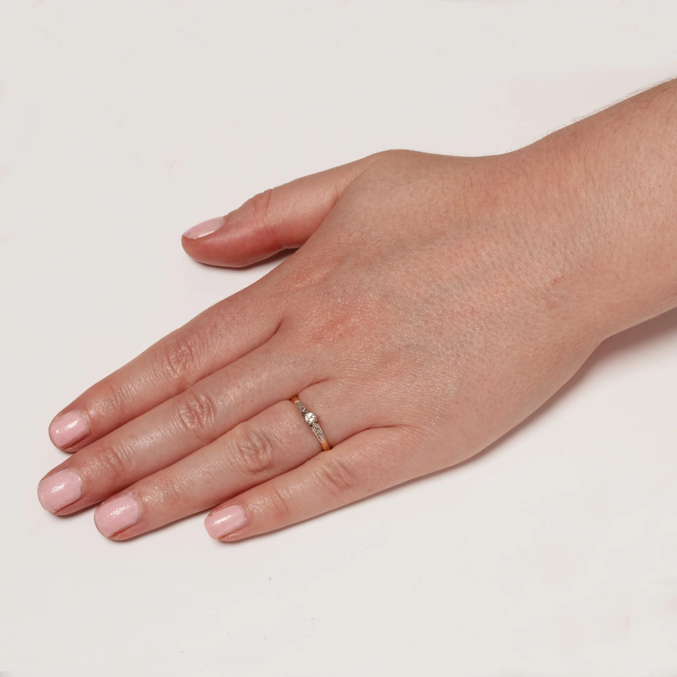 S5805 HAND