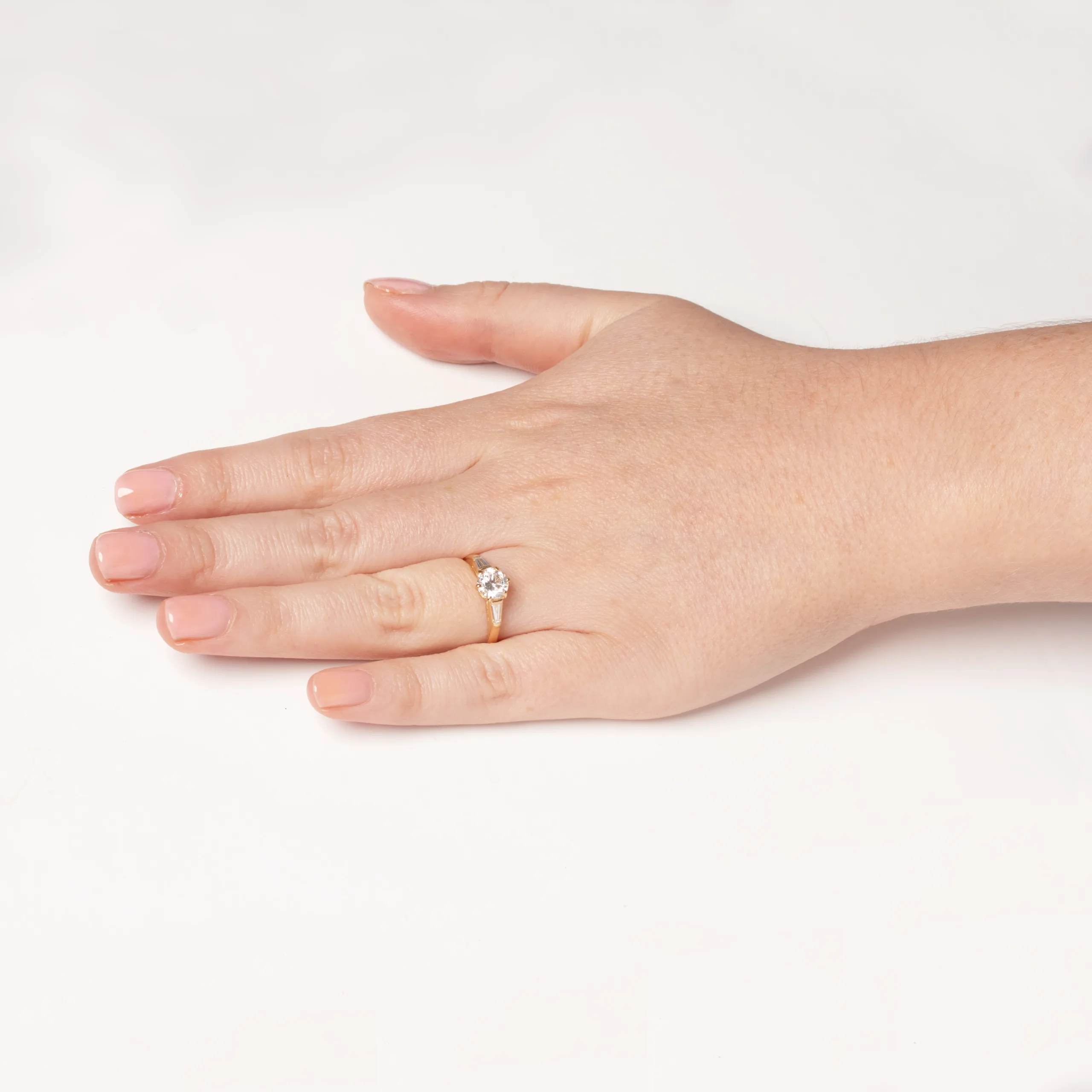 S5811 HAND