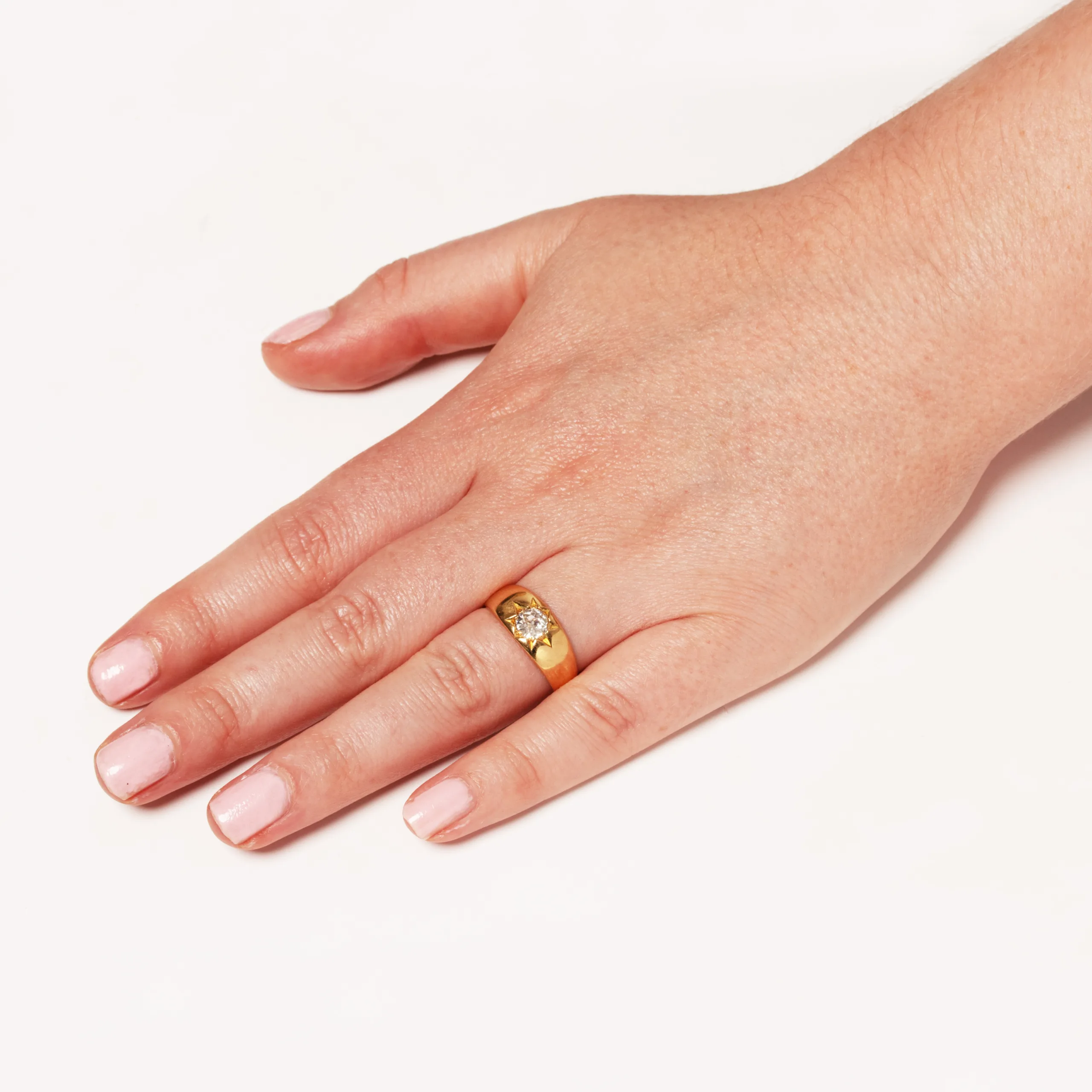 S5815 HAND