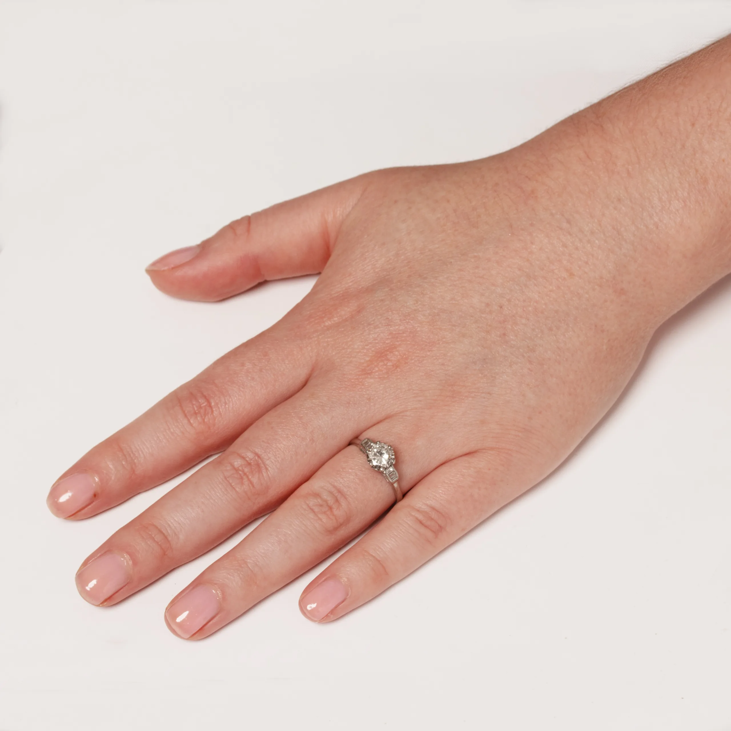 S5826 HAND