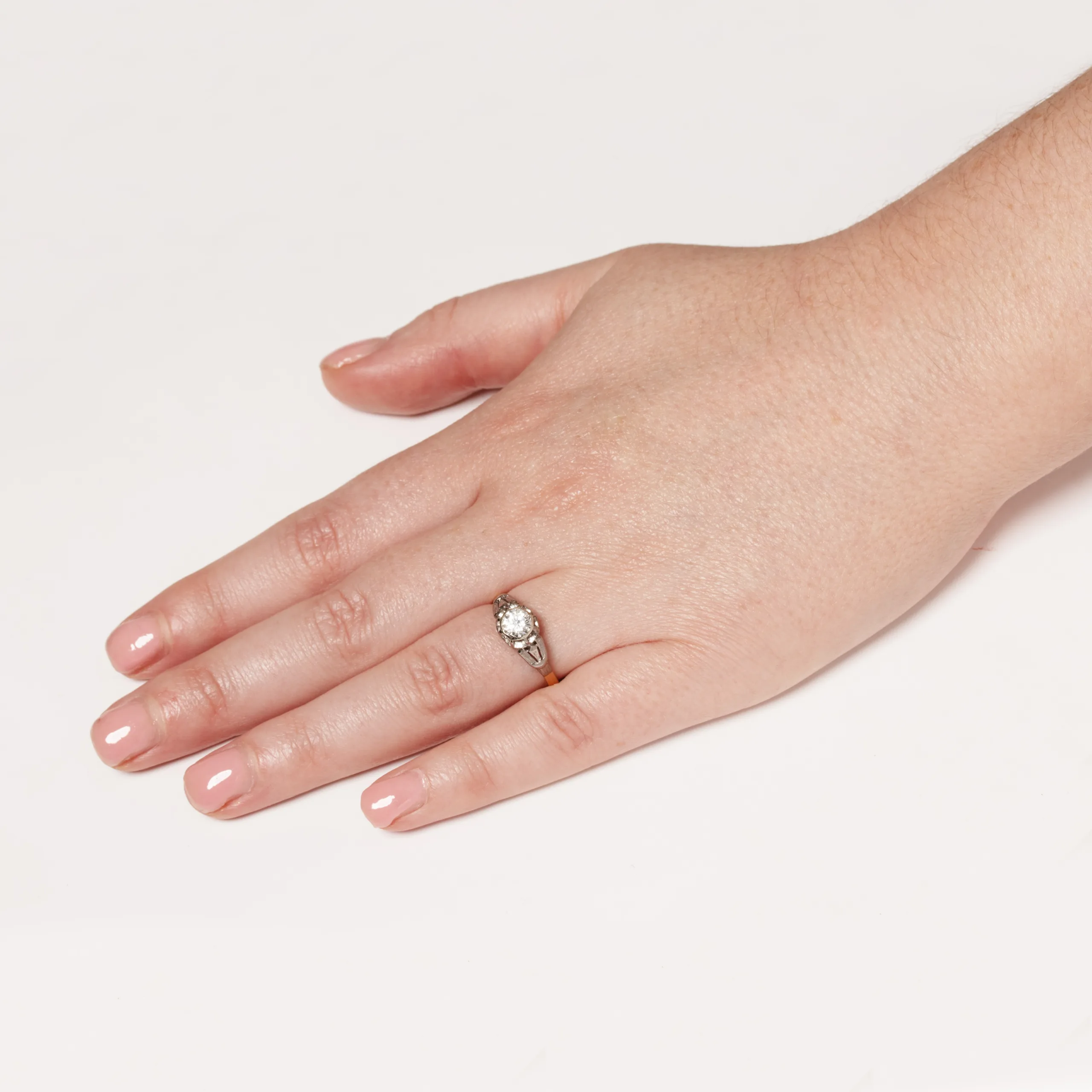 S5870 HAND